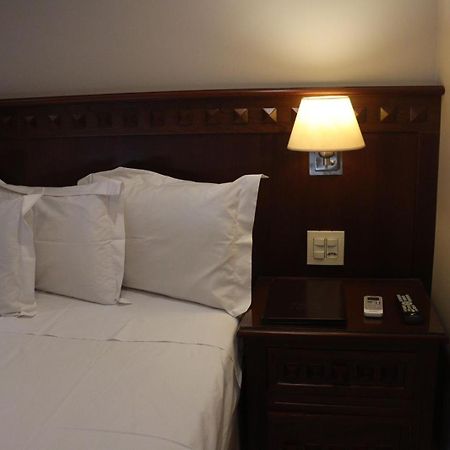 Vicenza Apart Hotel Сан-Жуан-дел-Рей Екстер'єр фото