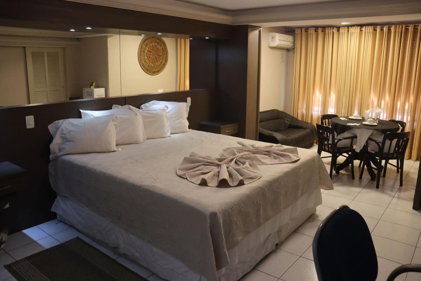Vicenza Apart Hotel Сан-Жуан-дел-Рей Екстер'єр фото